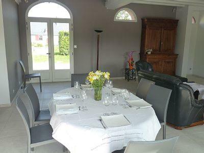 Jolie Maison De Campagne En Pierre De Tuffeau Longué Buitenkant foto
